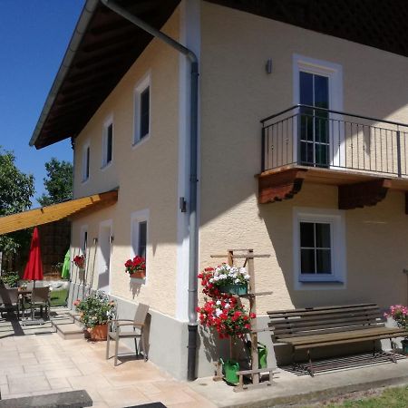 Landhof Ella - Ferienhaus Vor Den Toren Salzburgs Petting Exteriör bild